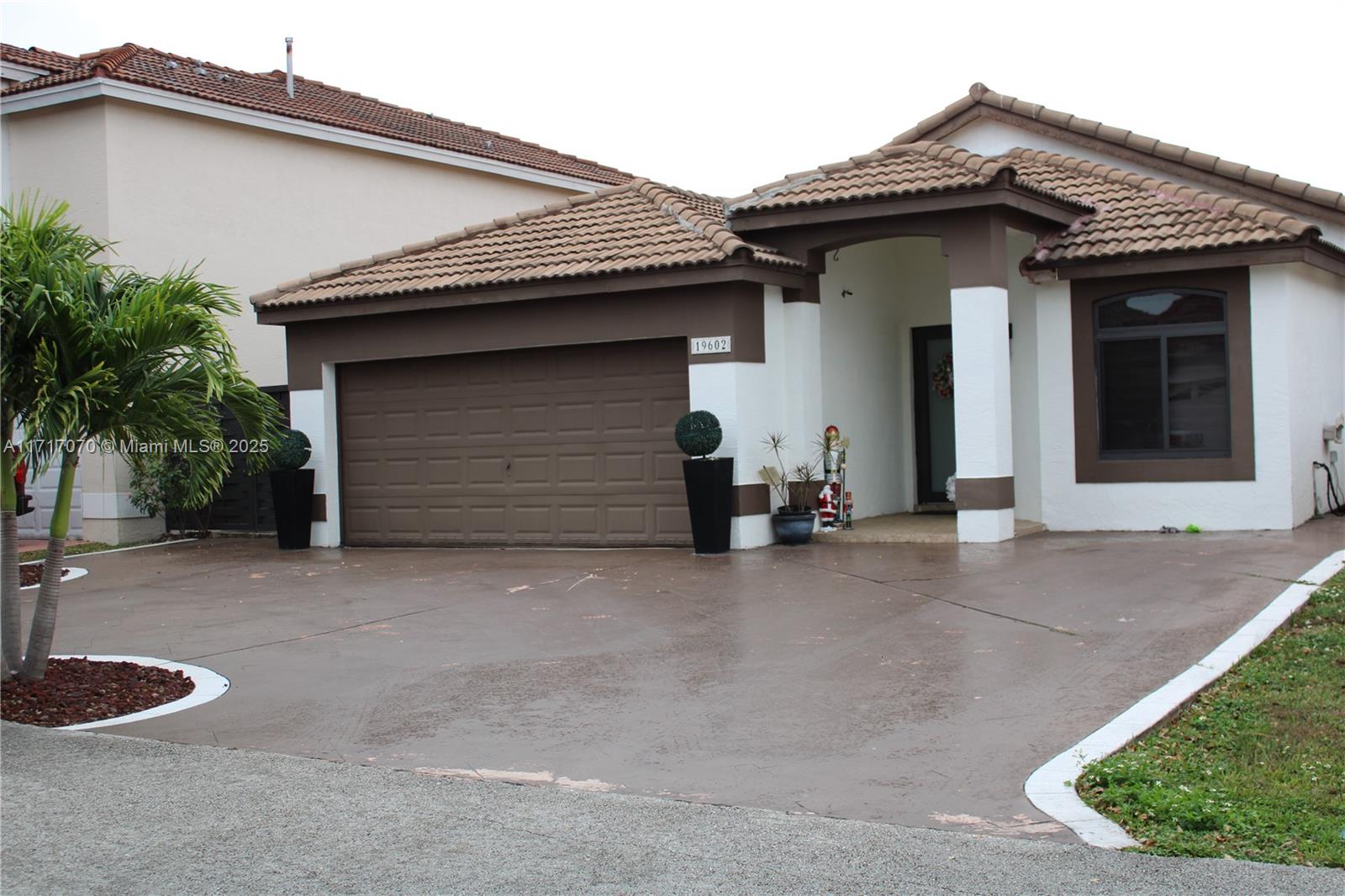 a view of a house with patio