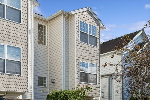 $2,695 | 8526 Nesbit Avenue North, Unit A | North College Park