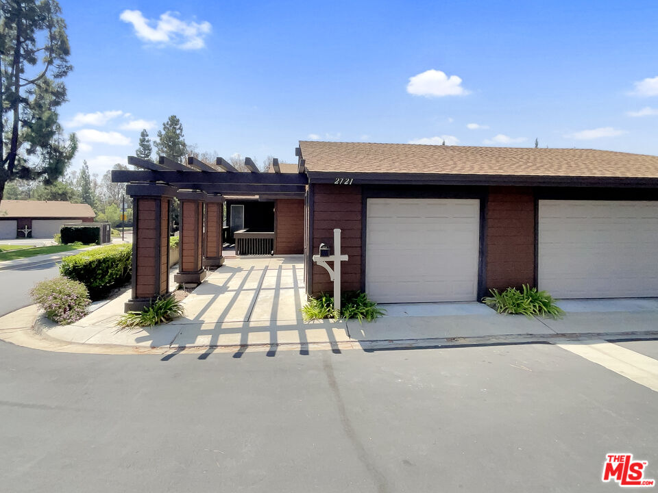 a view of parked car garage