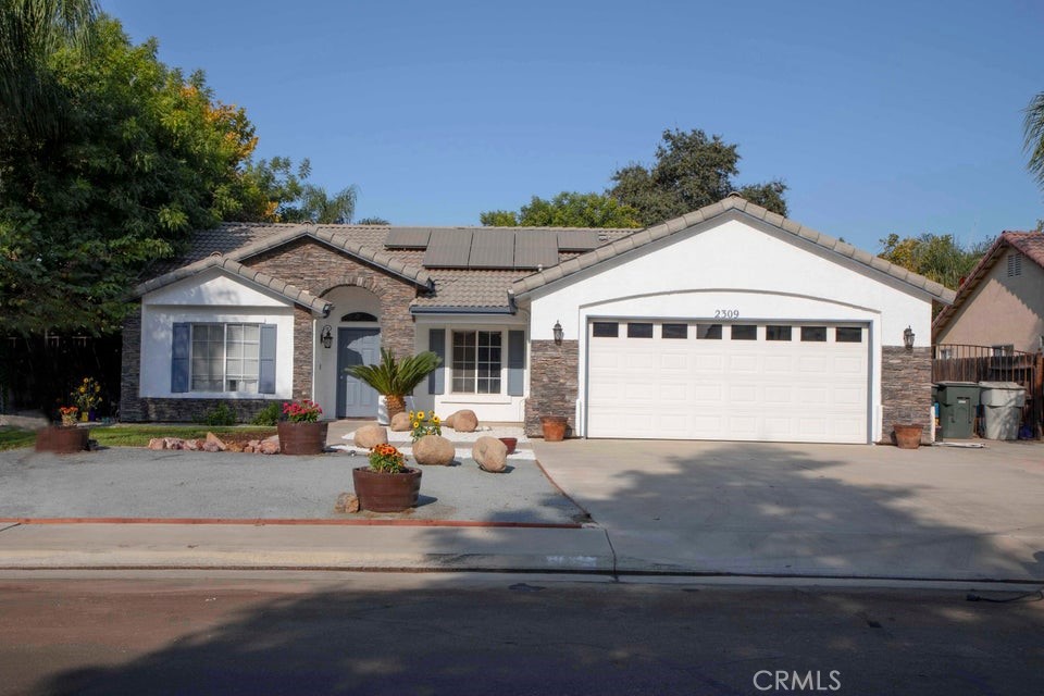 a view of a house with a outdoor space