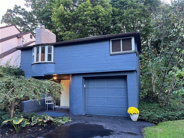 $1,995 | 24 Menlo Place | Highland