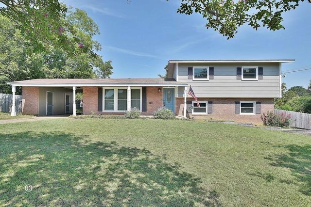 $268,500 | 2103 Cushing Drive | Bellwood