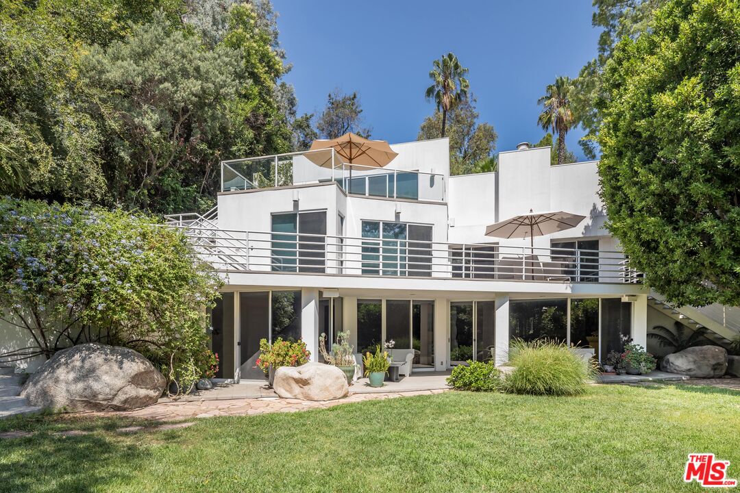 12309 Viewcrest Road, Studio City, CA 91604 | Compass