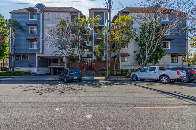 $2,400 | 730 West 4th Street, Unit 306 | Downtown Long Beach