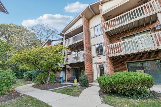 $179,900 | 2370 Abbeywood Drive, Unit A | Lisle