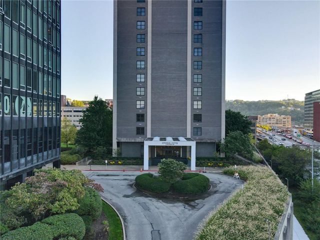 $159,900 | 112 Washington Place, Unit 4C | Downtown Pittsburgh