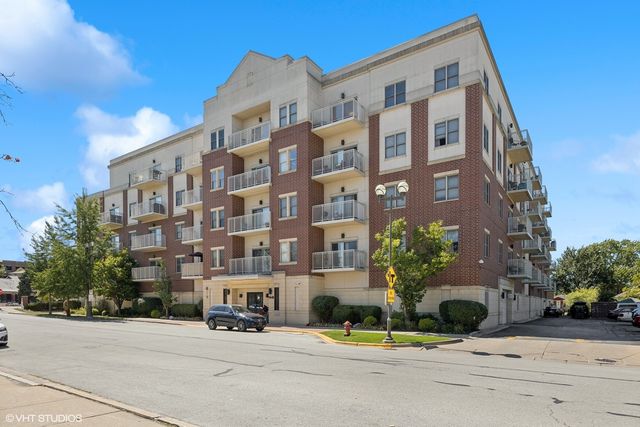 $2,500 | 9440 South 51st Avenue, Unit 404 | Oak Lawn