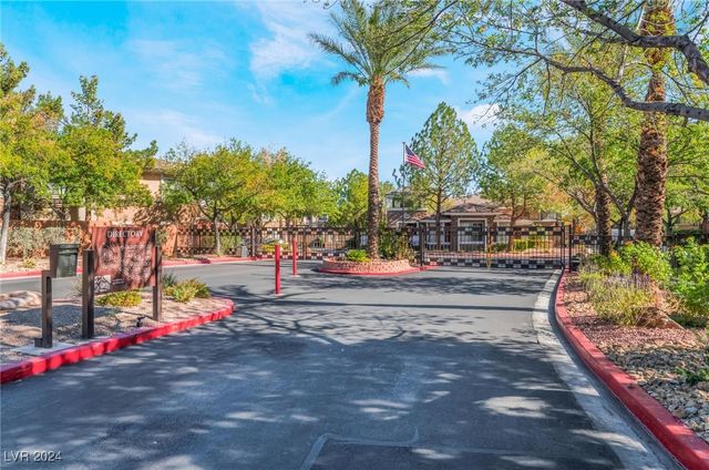 $1,895 | 816 Peachy Canyon Circle, Unit 202 | The Canyons