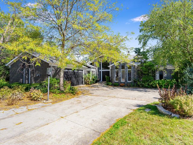 $1,375,000 | 1765 Orchid Court | Highland Park