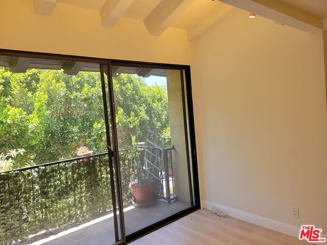 $4,195 | 827 2nd Street, Unit 302 | Santa Monica