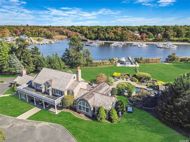 $4,700,000 | 300 Maple Street | Islip Hamlet