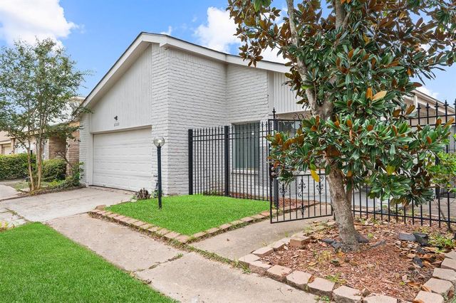 $259,999 | 6322 Briar Terrace Drive | Alief