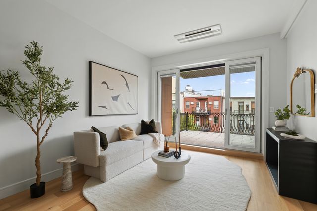 $2,200,000 | 183 Java Street, Unit 4 | Greenpoint