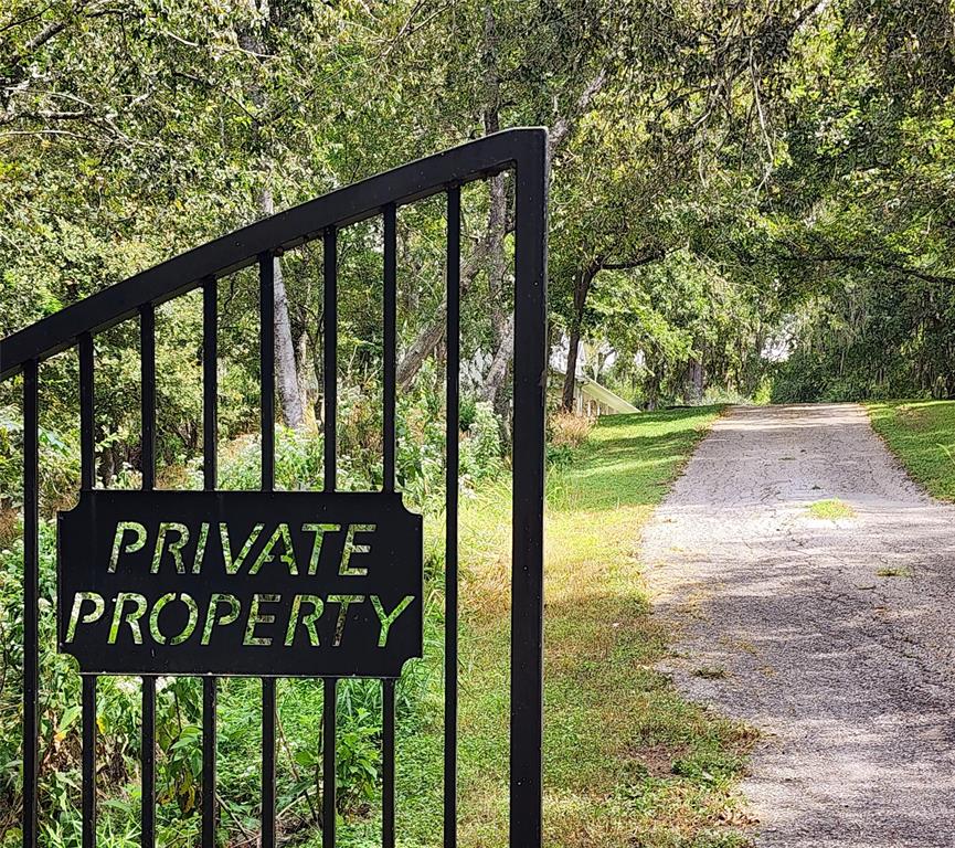 a view of a street sign on the side of the road