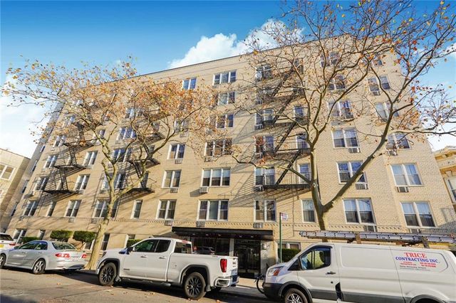 $369,000 | 2021 84th Street, Unit 3K | Bensonhurst