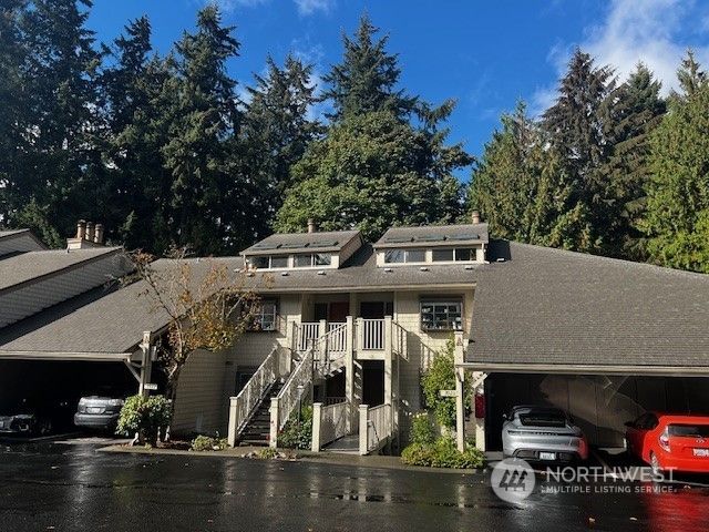 $575,000 | 3927 108th Avenue Northeast, Unit A202 | Northwest Bellevue