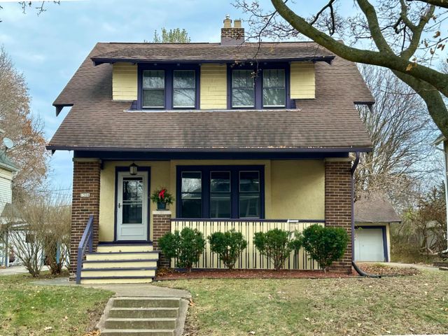 $349,900 | 1506 North 69th Street | Wauwatosa