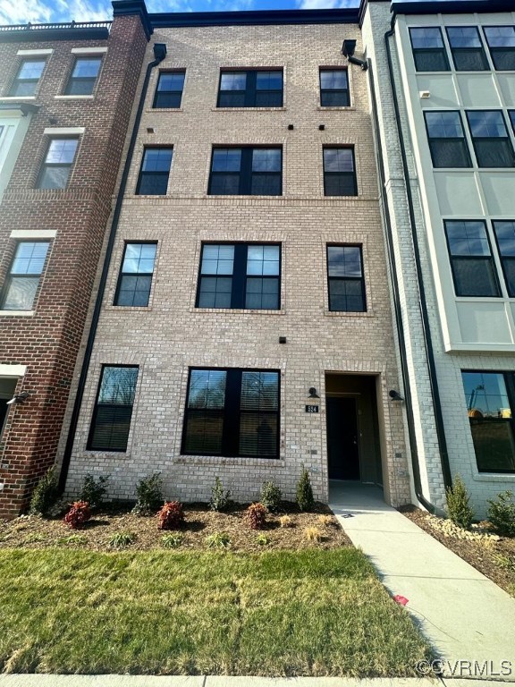 a building view with a outdoor space