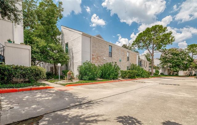 $180,000 | 7950 North Stadium Drive, Unit 157 | Astrodome