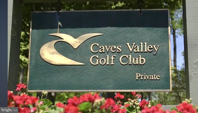 $1,500,000 | 3116 Blendon Road | Caves Valley Golf Club