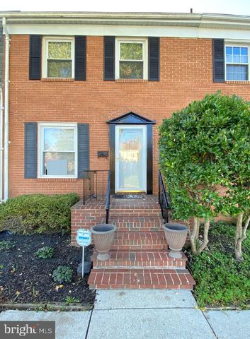 $2,300 | 12972 Claxton Drive, Unit 2C | South Laurel