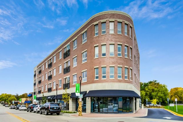 $2,150 | 555 Roger Williams Avenue, Unit 401 | Highland Park