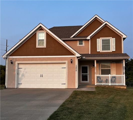 $325,000 | 1806 Cardinal Circle | Atchison