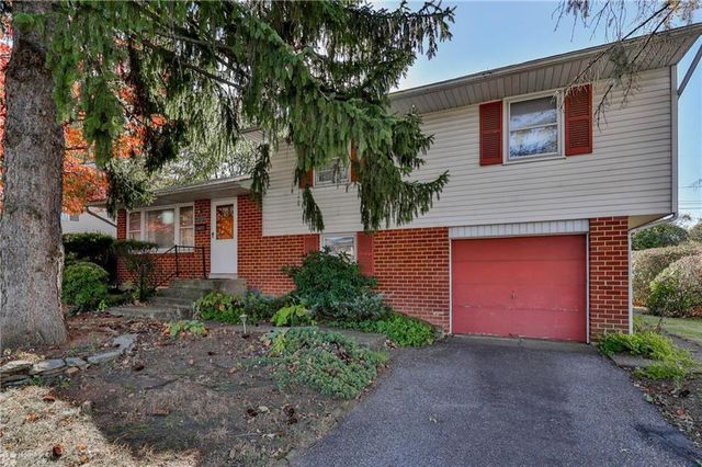 $300,000 | 1959 Collingswood Drive | West Bethlehem