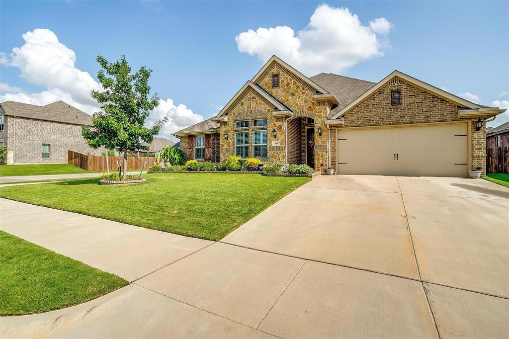 a view of outdoor space yard and front view of a house