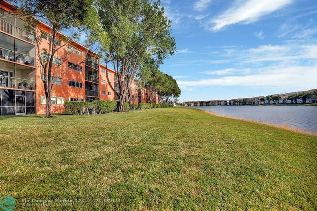 $275,000 | 701 Southwest 141st Avenue, Unit 114R | Century Village