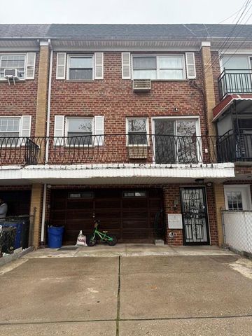 $3,200 | 69-61 Alderton Street, Unit 2 | Forest Hills