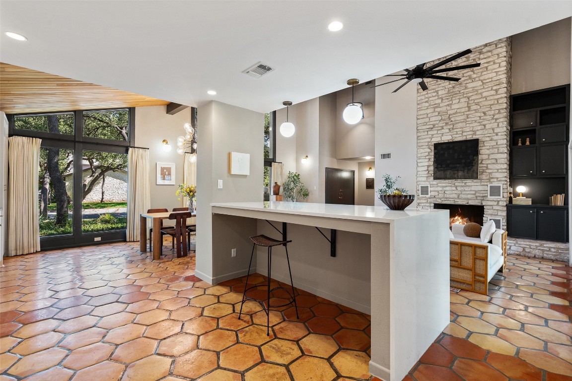 Center Kitchen Island with Seating for Six, Open to the Living Room & Dining Room