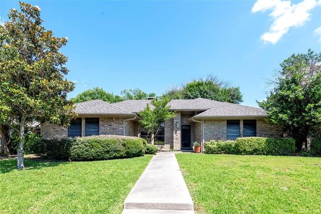 $475,000 | 124 Simmons Drive | Coppell