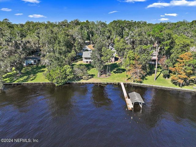 $999,900 | 3065 Doctors Lake Drive | Lakeside