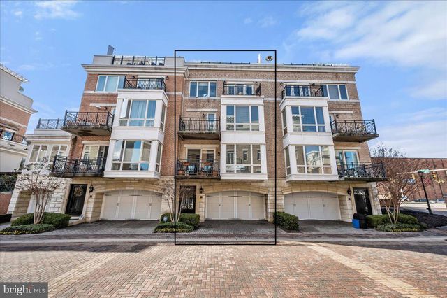 $699,850 | 902 Valencia Court, Unit 187 | Inner Harbor