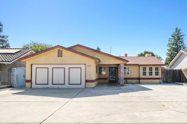 $375,000 | 5173 West Palo Alto Avenue | Fig Garden Loop