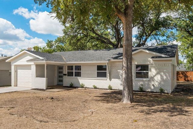 $320,000 | 3027 Hollandale Lane | Central Farmers Branch