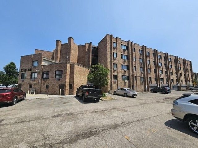 $119,900 | 5348 North Cumberland Avenue, Unit 408 | O'Hare