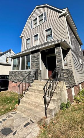 $3,100 | 135 6th Street, Unit 1 | Pelham Village