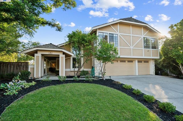 $2,325,000 | 95 Lone Pine Court | Vista San Ramon