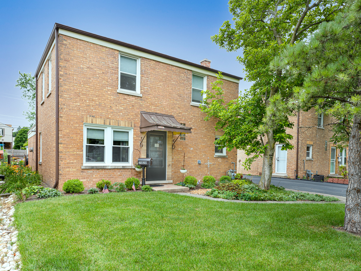 front view of house with a yard