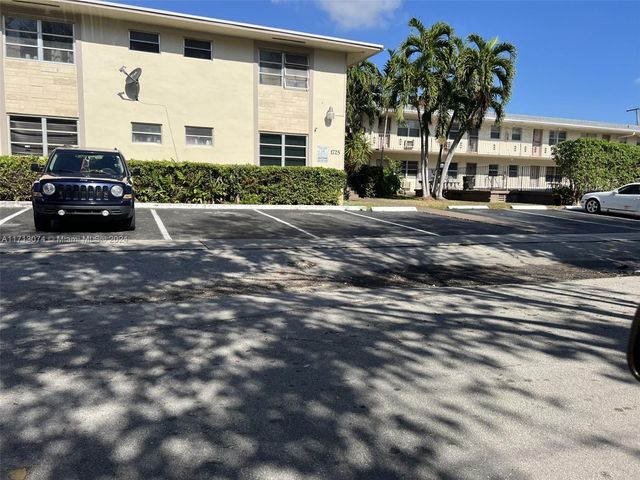 $2,500 | 1725 Northeast 116th Road, Unit 1 | Sans Souci