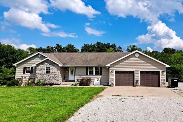 $360,000 | 3115 Timber Ridge Road | Fabius Township - Marion County