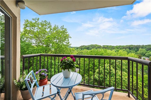 $240,000 | 1 Biscayne Drive Northwest, Unit 610 | The Terraces at Peachtree Condominiums