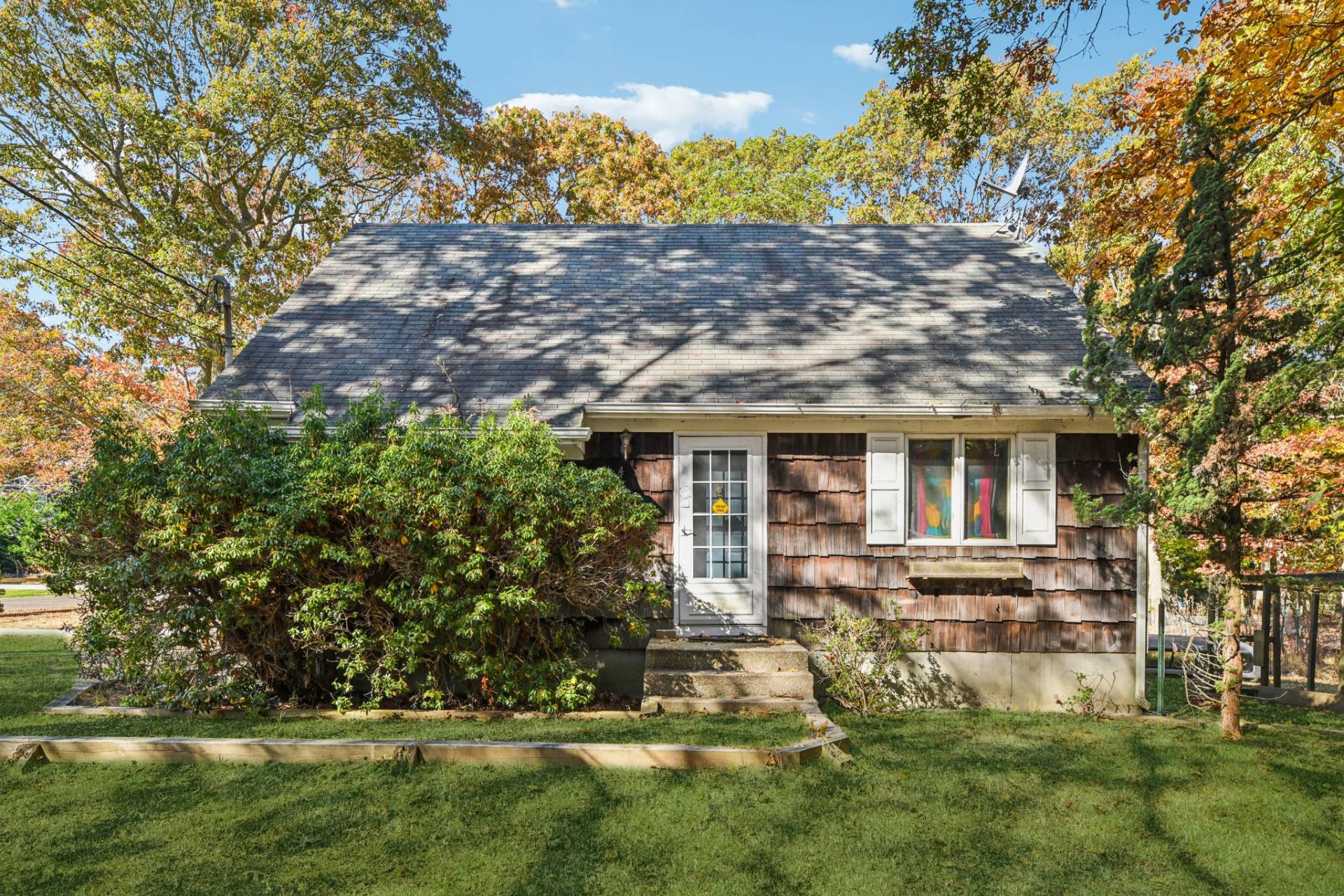 front view of house with a yard