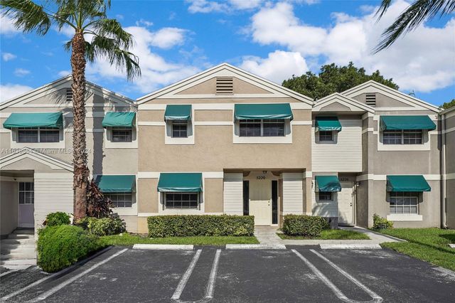 $414,900 | 5220 Southwest 122nd Terrace | Flamingo Gardens