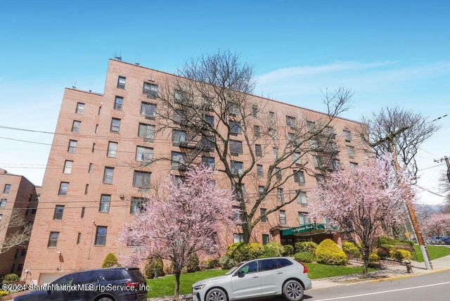 $279,000 | 830 Howard Avenue, Unit 1D | Sunnyside