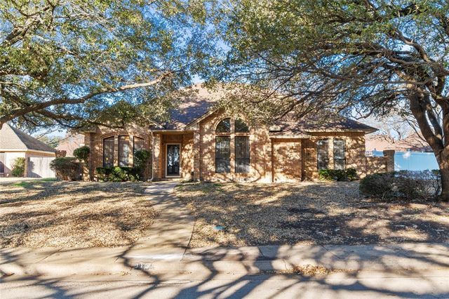 $395,000 | 915 Greenway Drive | Duncanville