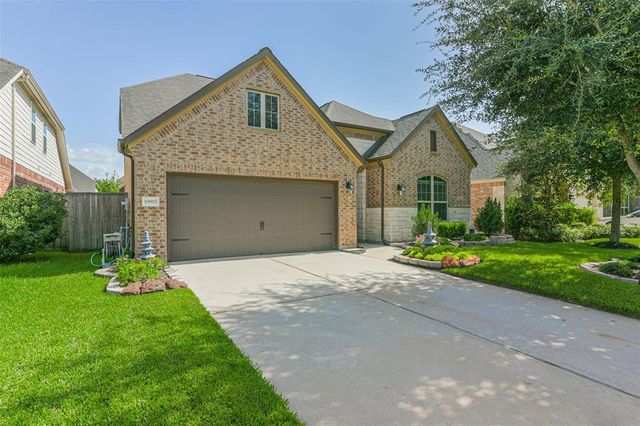 $490,000 | 19815 Summit Crest Court | Cypress Creek Lakes