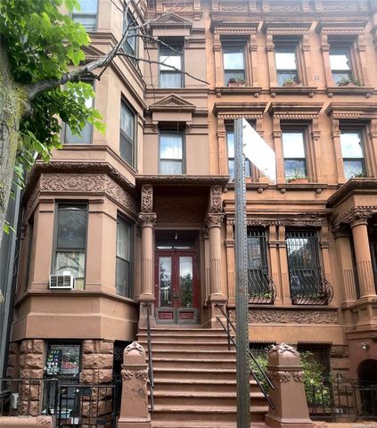 $1,700,000 | 111 West 123rd Street | Harlem